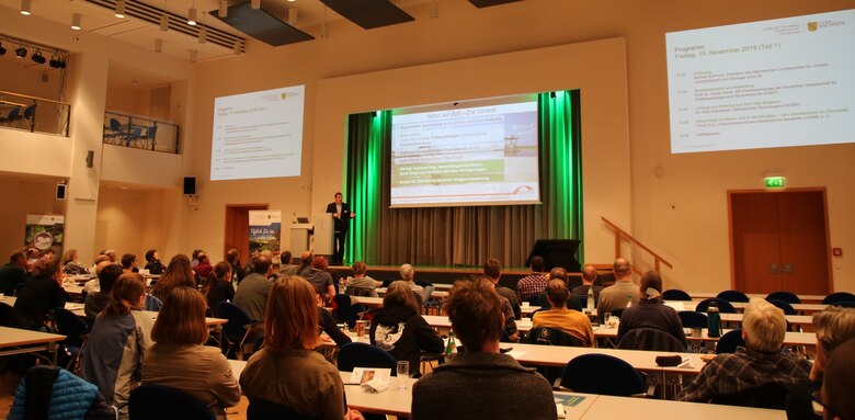 Vortrag von Herrn O. Fox