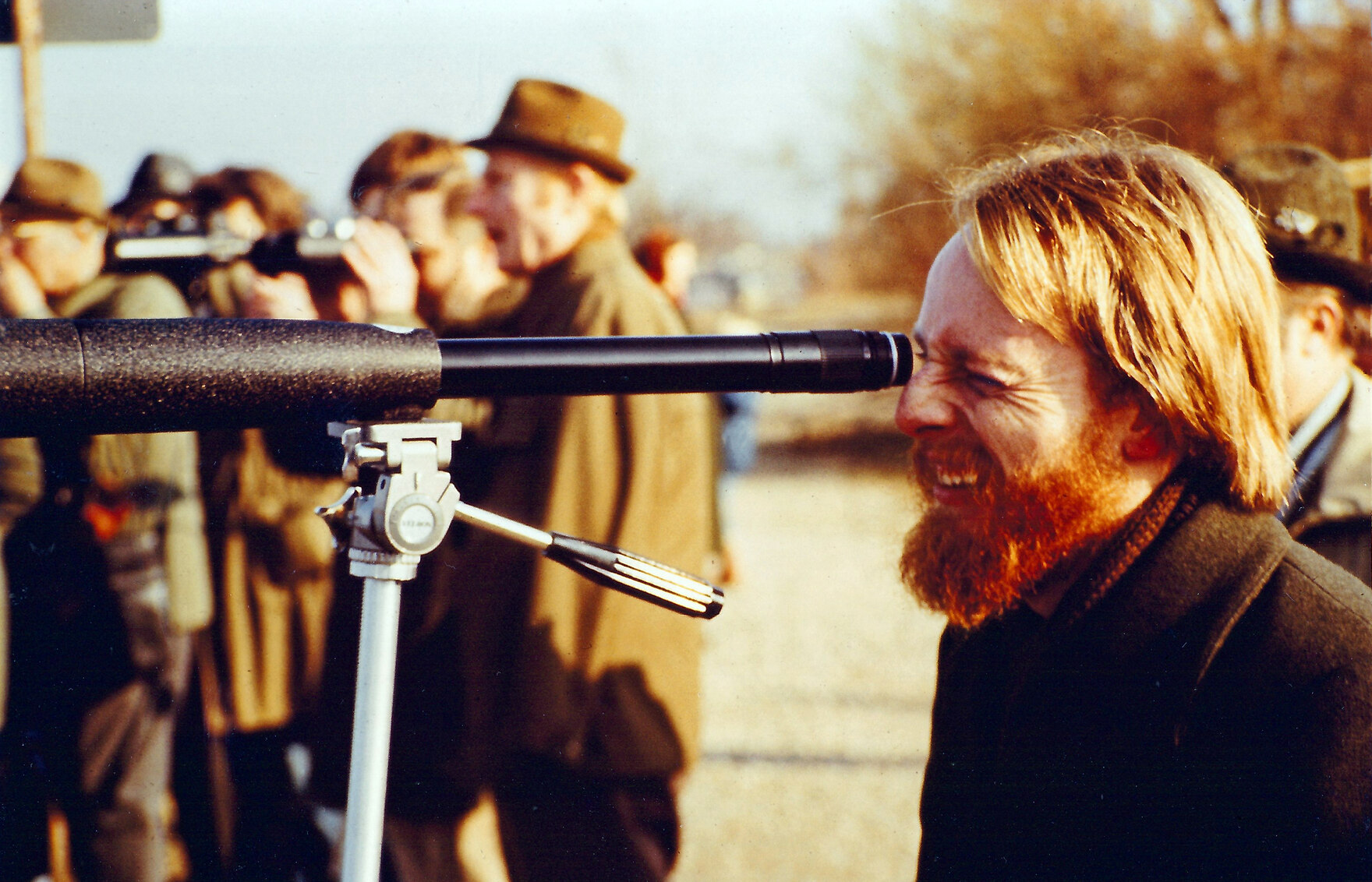 Helmut Ballmann bei einer Vogelbeobachtung in Taubergießen 1981